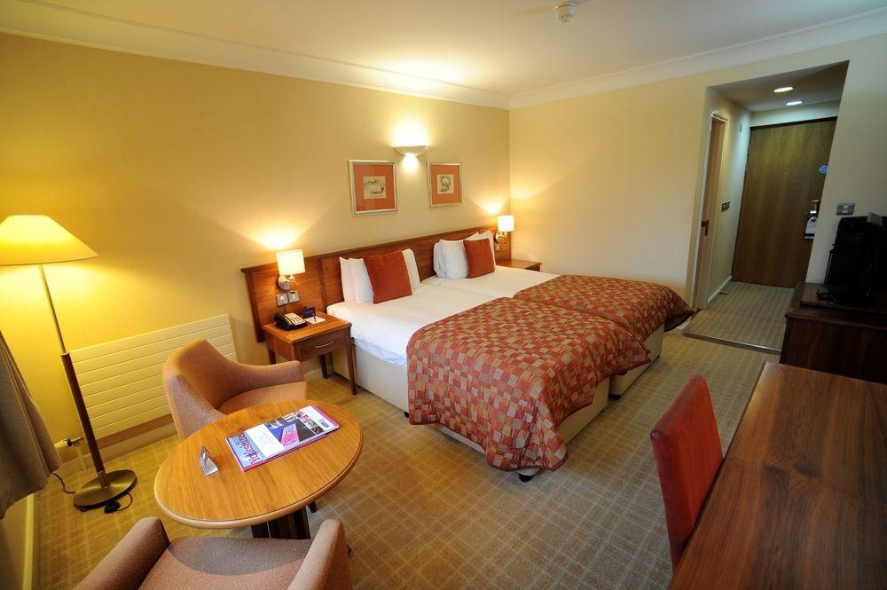 Mercure Barnsley Tankersley Manor Hotel Exterior photo