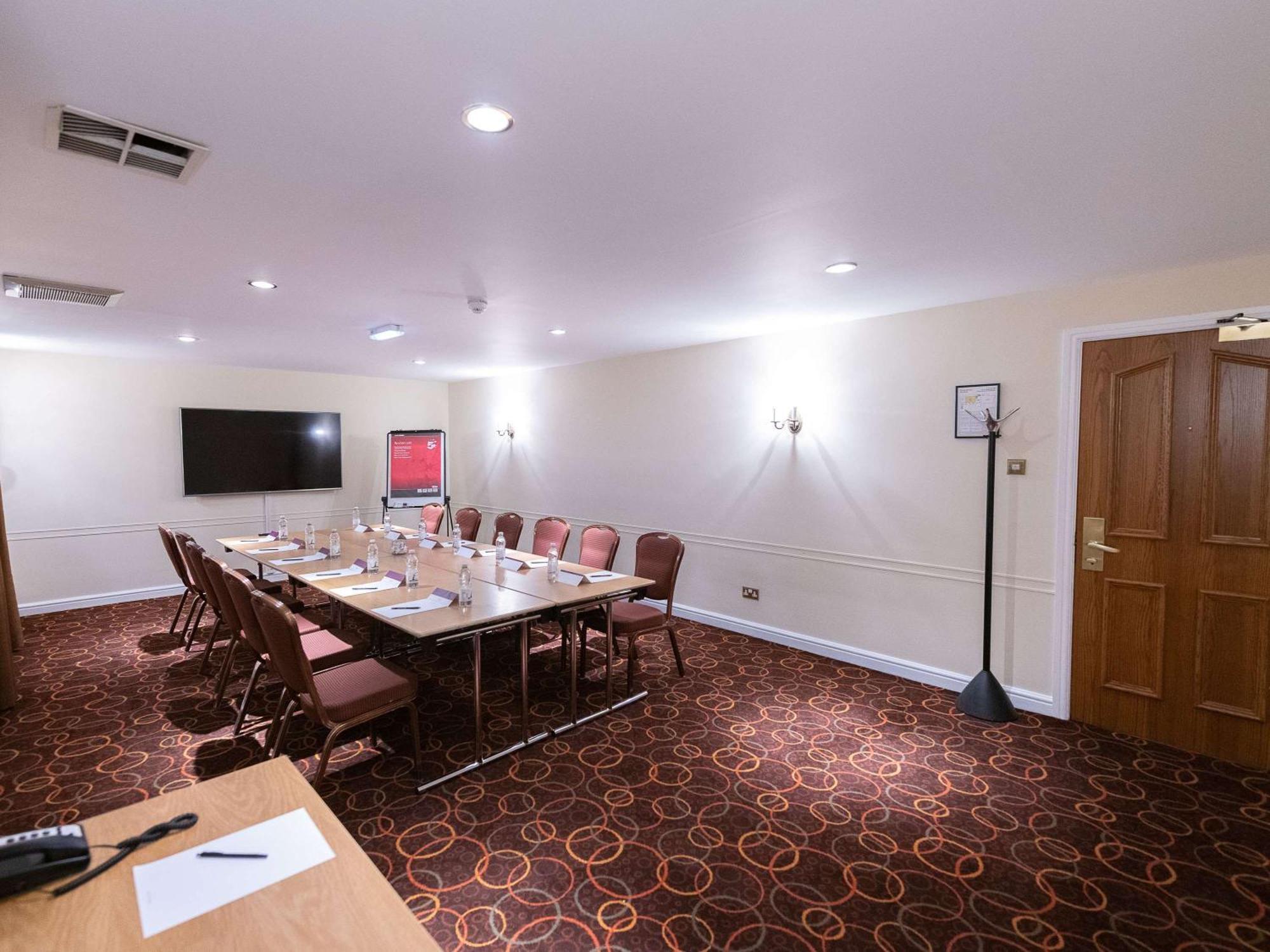 Mercure Barnsley Tankersley Manor Hotel Exterior photo