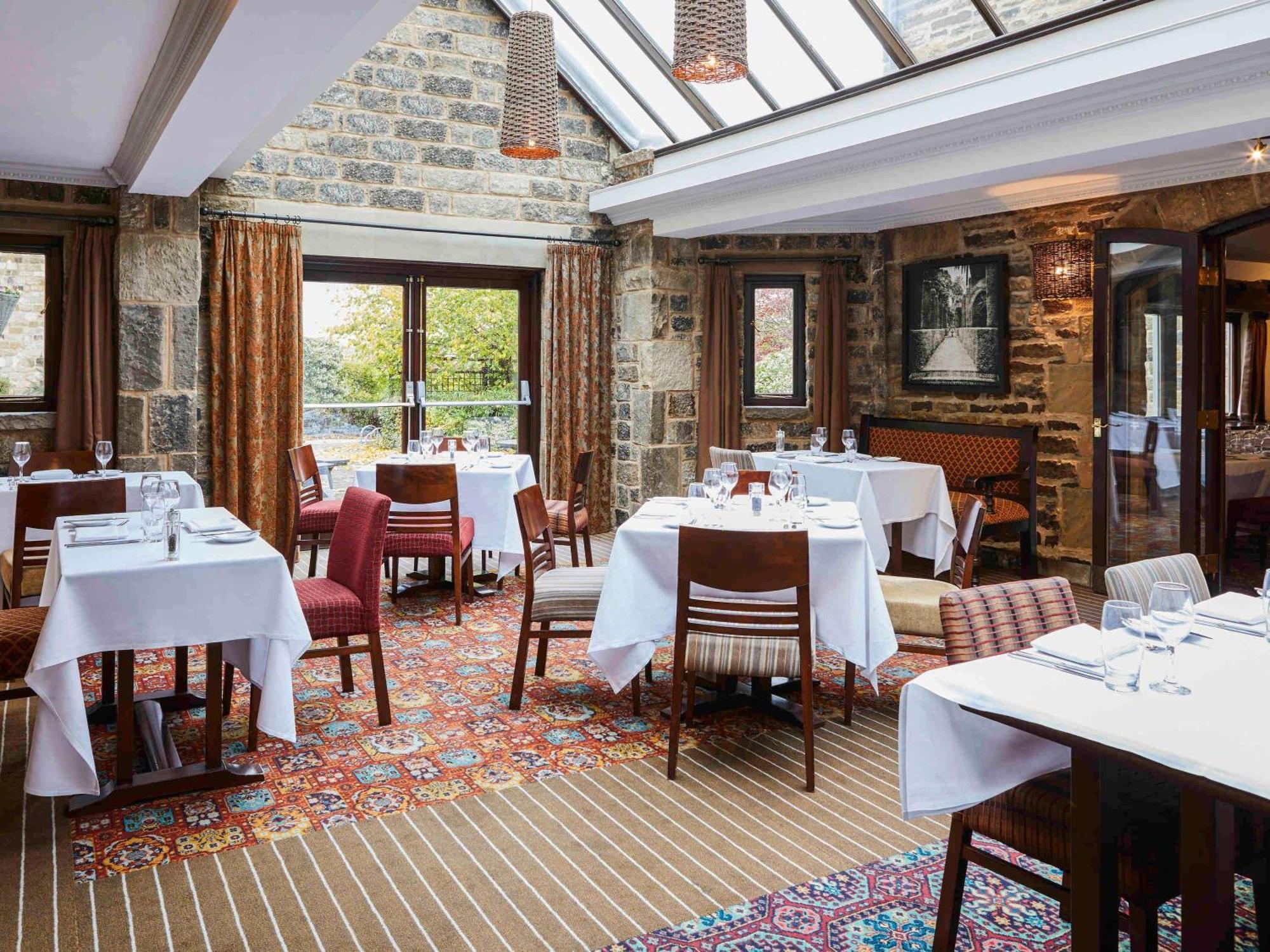 Mercure Barnsley Tankersley Manor Hotel Exterior photo